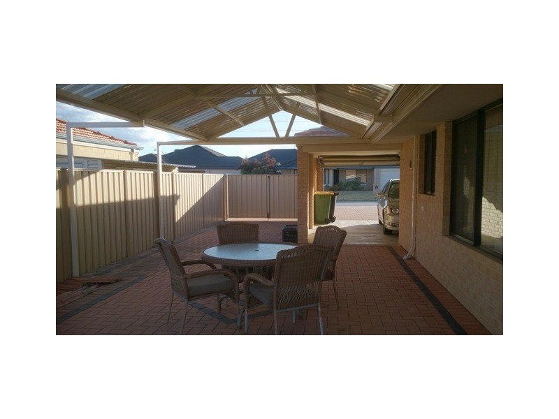 15 Diosma Way, Canning Vale WA 6155