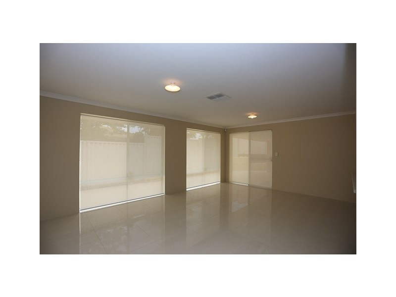 1/25 Montrose Street, Lynwood WA 6147