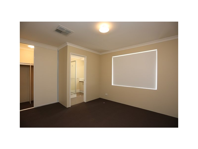 1/25 Montrose Street, Lynwood WA 6147