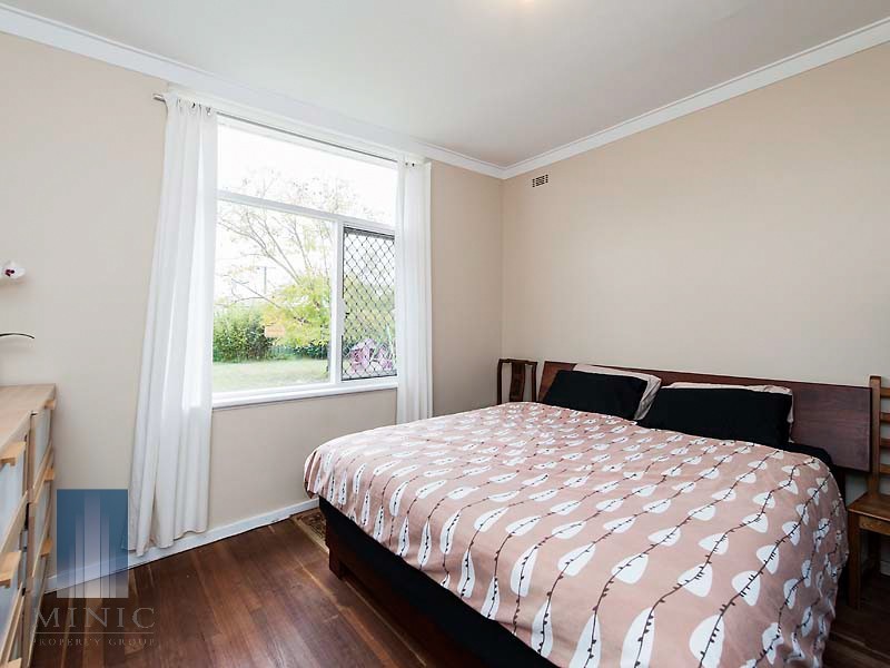 24 Lynwood Avenue, Lynwood WA 6147