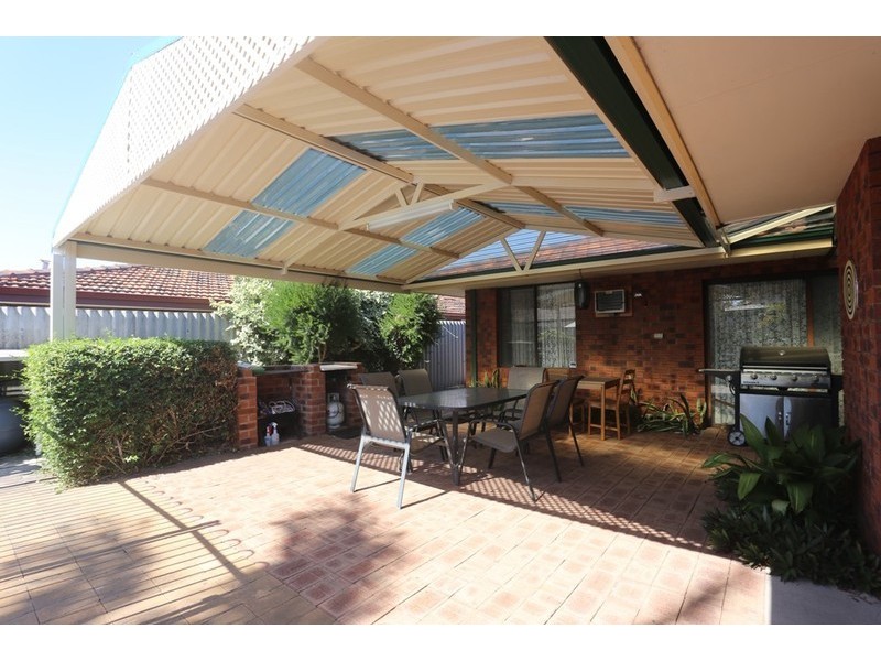 61 Burrendah Boulevard, Willetton WA 6155
