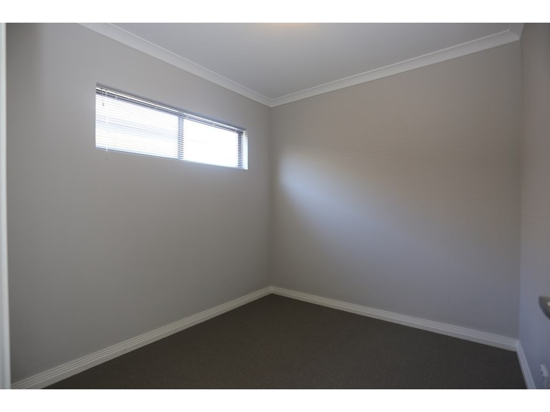 9/16 James Street, Cannington WA 6107