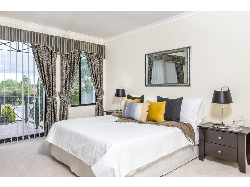 15 Killaloe Place, Waterford WA 6152