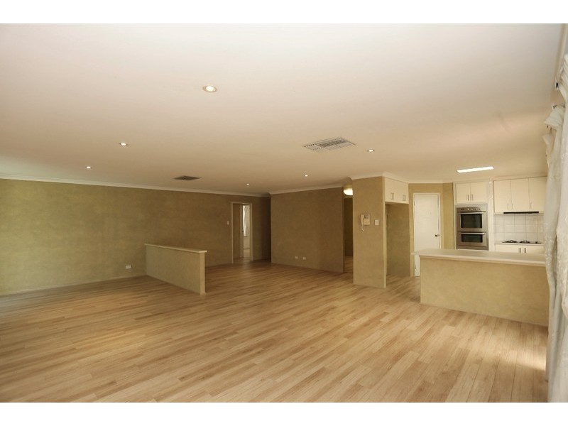 6 Iona Street, Cannington WA 6107