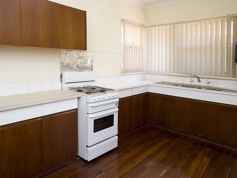 10 Holford Way, Wilson WA 6107