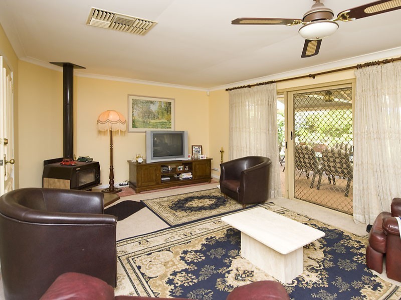 1 Riverview Rise, Wilson WA 6107