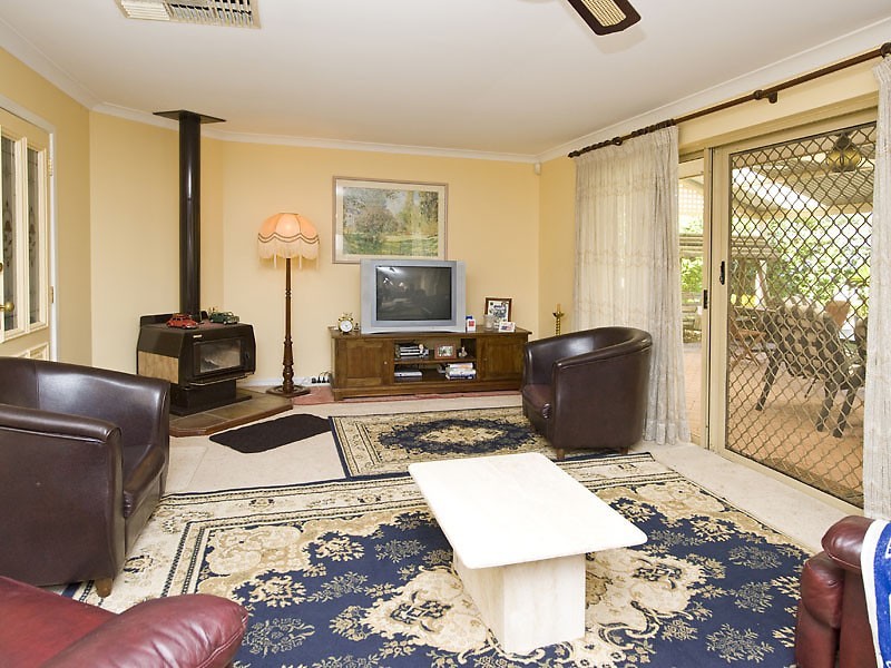 1 Riverview Rise, Wilson WA 6107