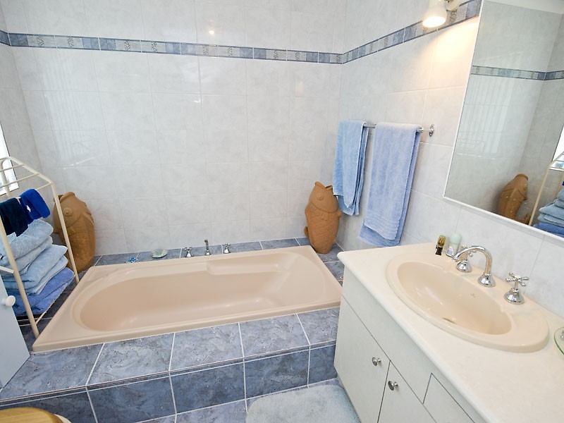 1 Riverview Rise, Wilson WA 6107