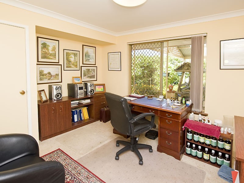 1 Riverview Rise, Wilson WA 6107