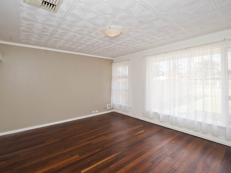 3 Cambus Court, Riverton WA 6148