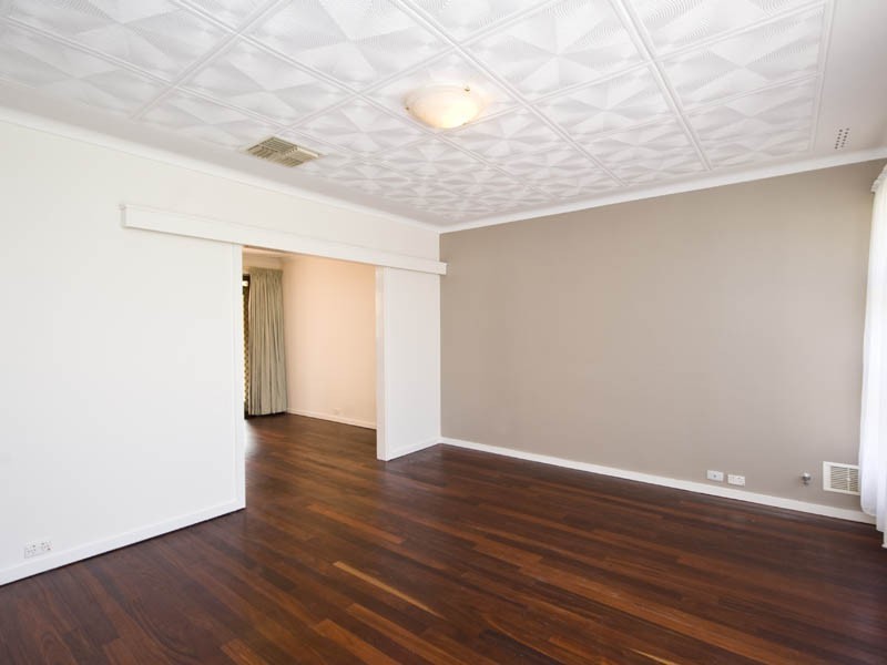 3 Cambus Court, Riverton WA 6148