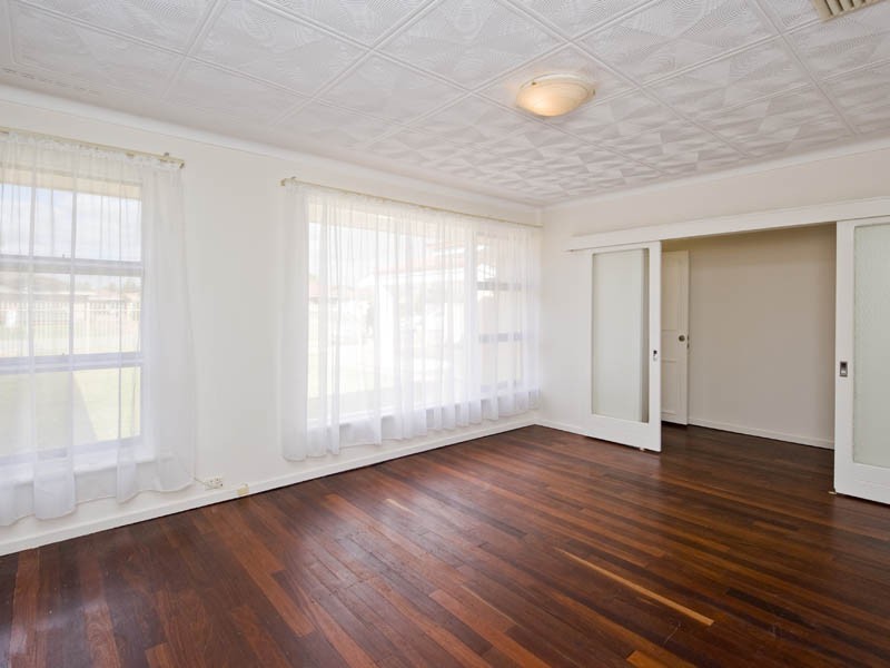 3 Cambus Court, Riverton WA 6148