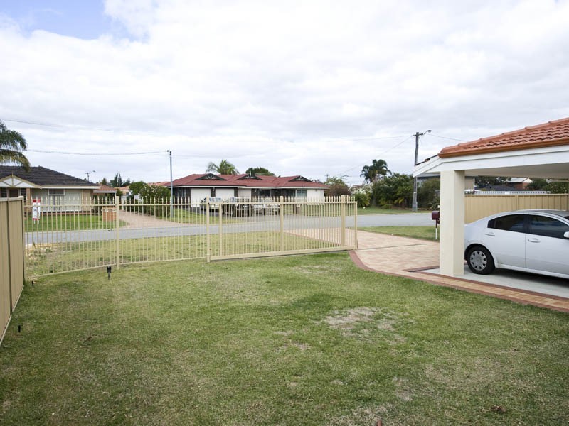 3 Cambus Court, Riverton WA 6148