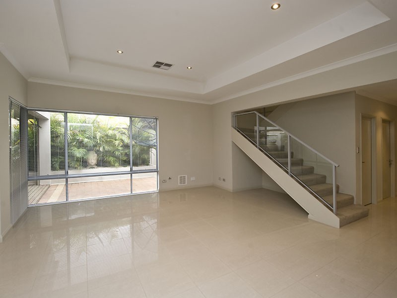 25 Veronica Street, Riverton WA 6148