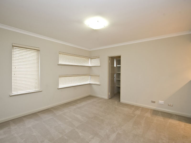 25 Veronica Street, Riverton WA 6148