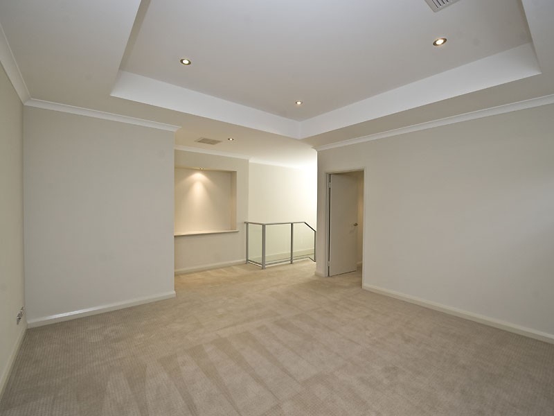 25 Veronica Street, Riverton WA 6148