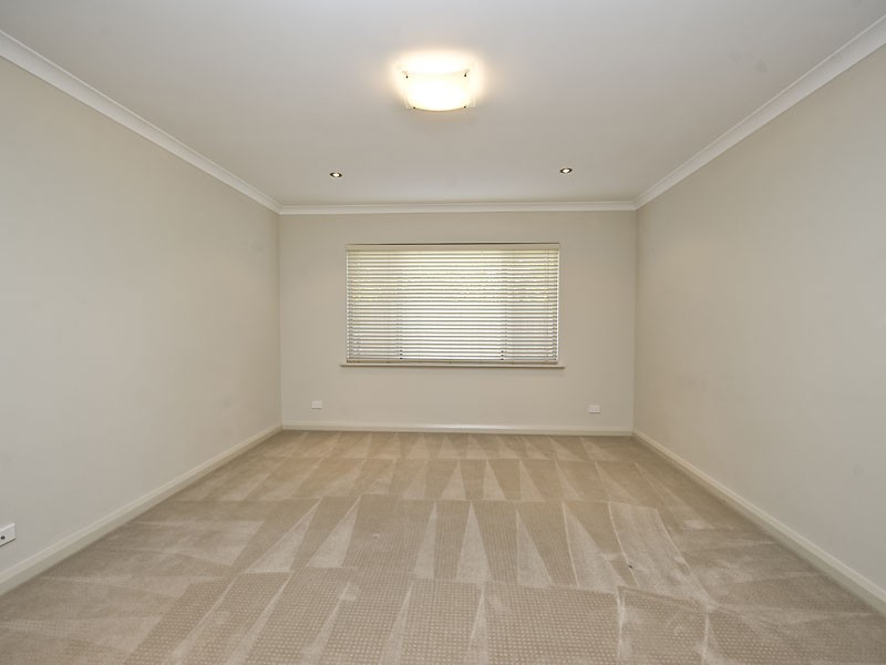 25 Veronica Street, Riverton WA 6148