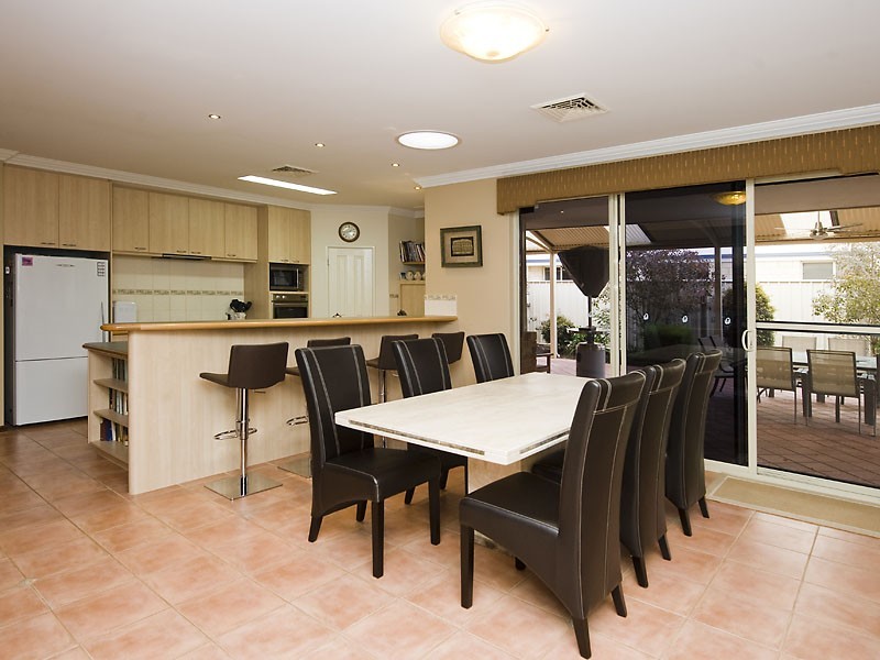 57 Glen Iris Drive, Jandakot WA 6164