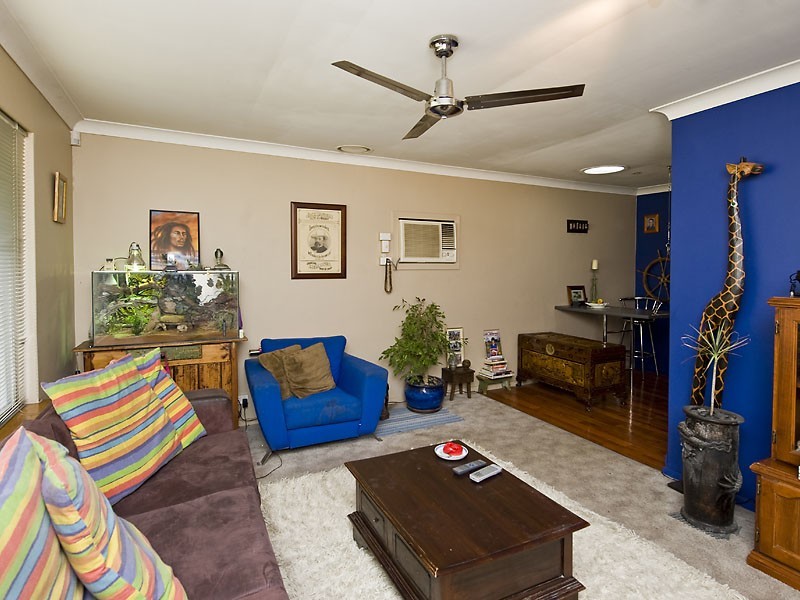 10 Rangeview Road, High Wycombe WA 6057