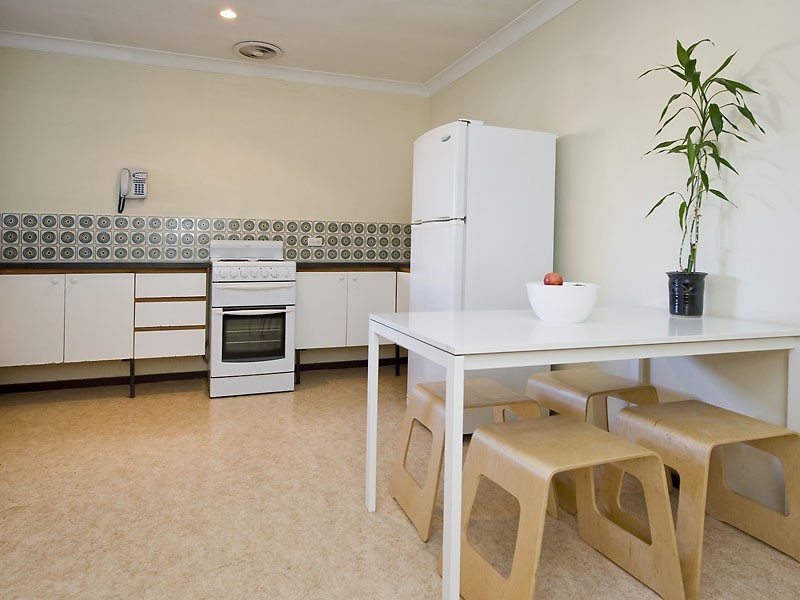 4/1 Tricia Court, Shelley WA 6148