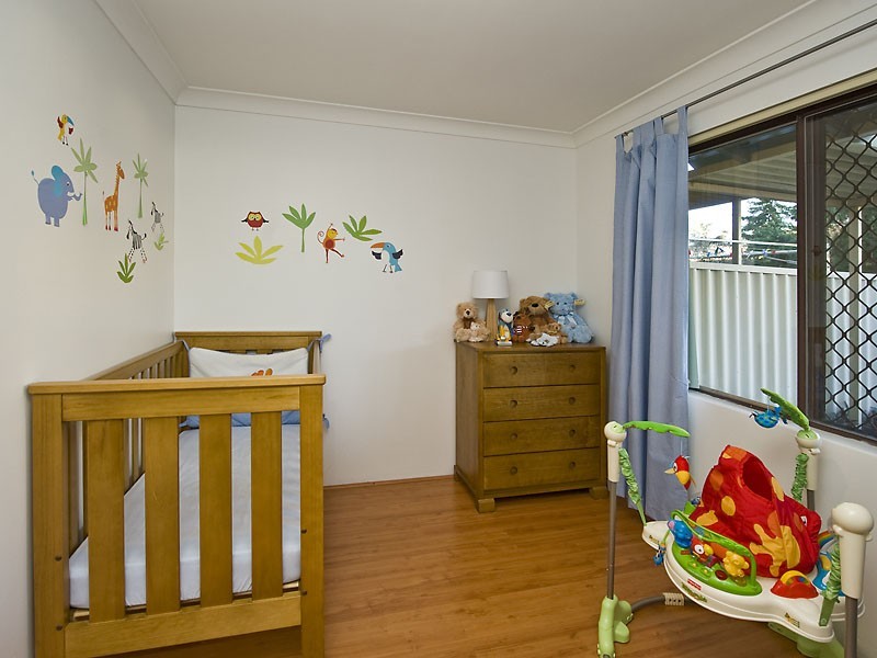 4/1 Tricia Court, Shelley WA 6148