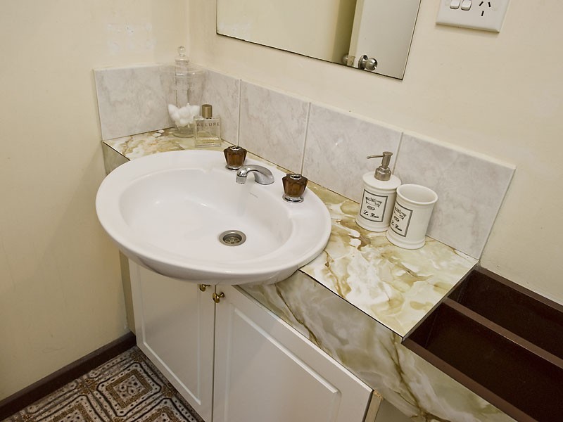 4/1 Tricia Court, Shelley WA 6148