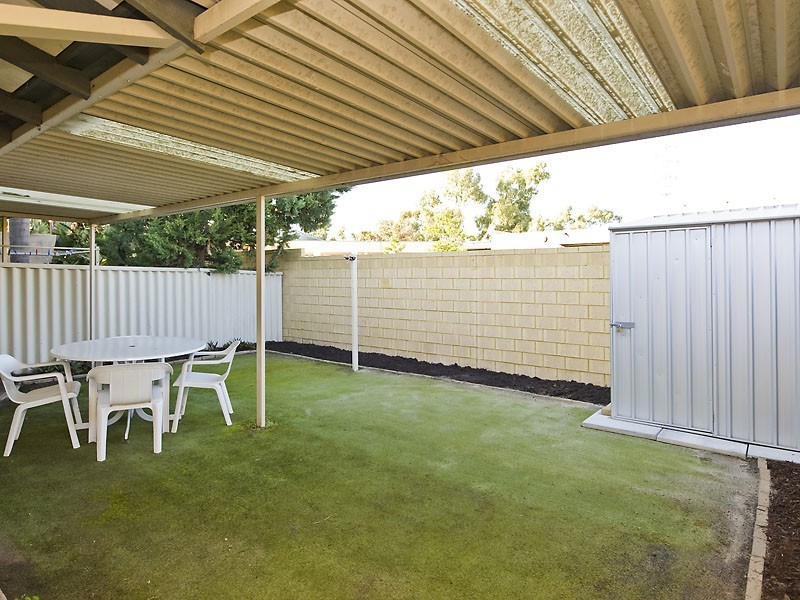 4/1 Tricia Court, Shelley WA 6148