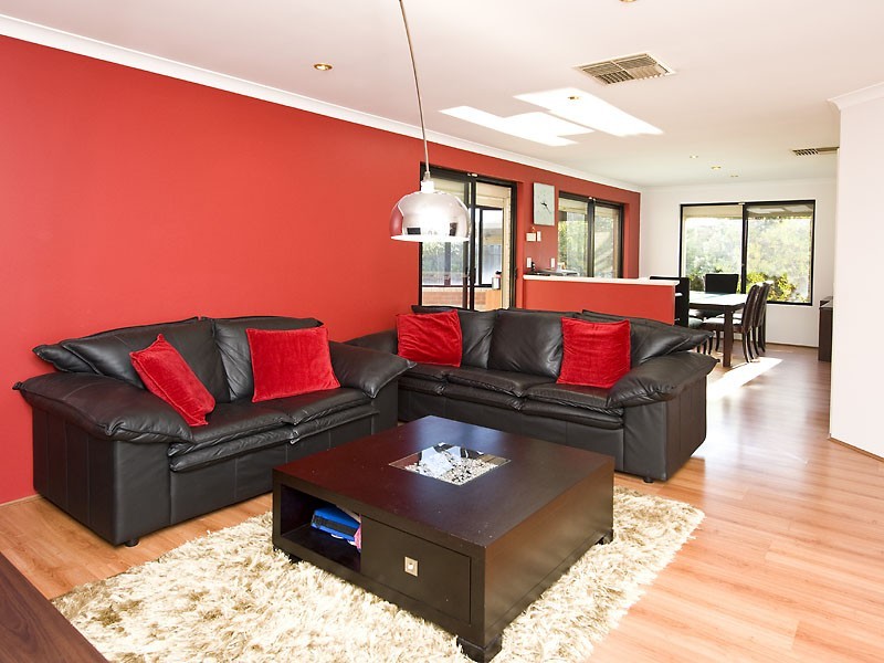 23 Old Lake Grove, Wilson WA 6107