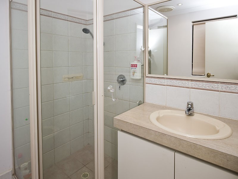 23 Old Lake Grove, Wilson WA 6107