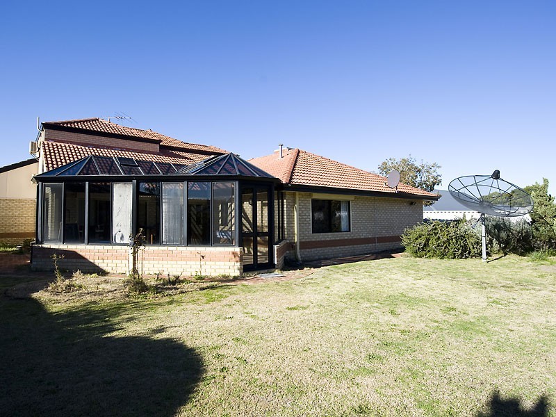 23 Old Lake Grove, Wilson WA 6107