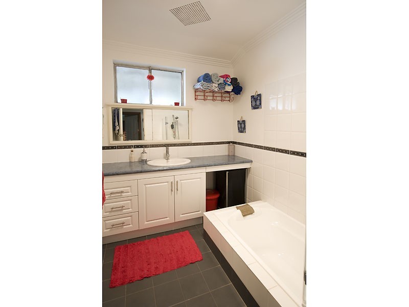 126 Modillion Avenue South, Riverton WA 6148