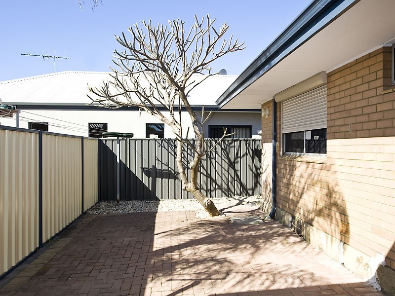 62 Tudor Avenue South, Riverton WA 6148