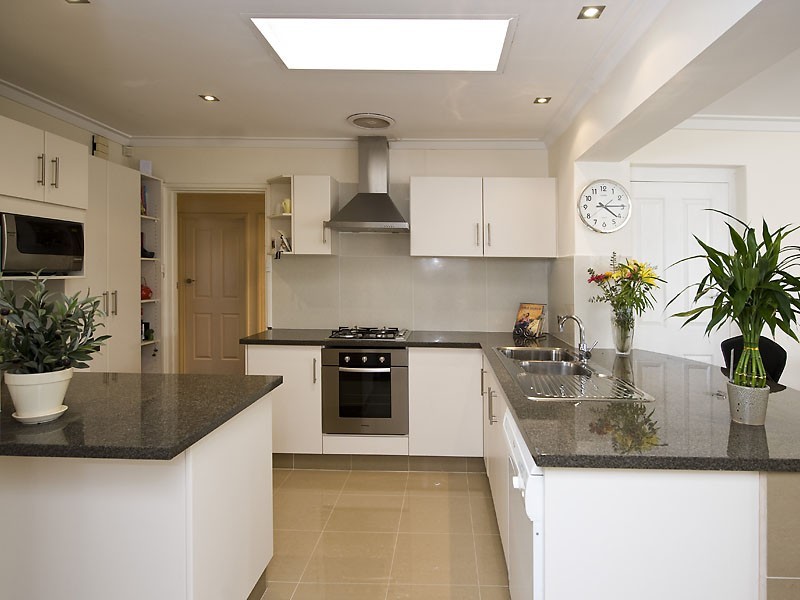 87 Tudor Avenue South, Riverton WA 6148