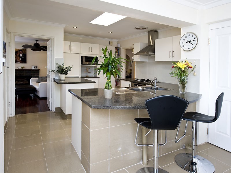 87 Tudor Avenue South, Riverton WA 6148