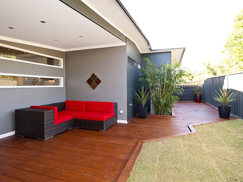 56 Andrews Road, Wilson WA 6107