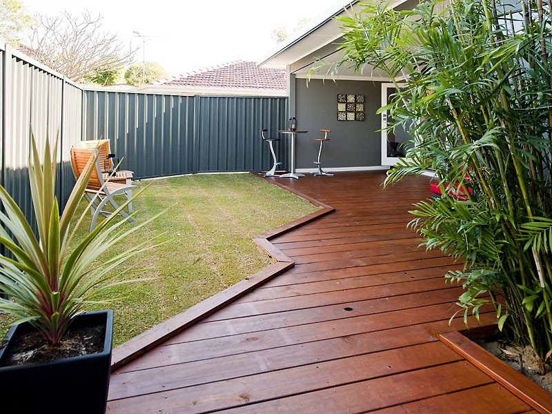 56 Andrews Road, Wilson WA 6107