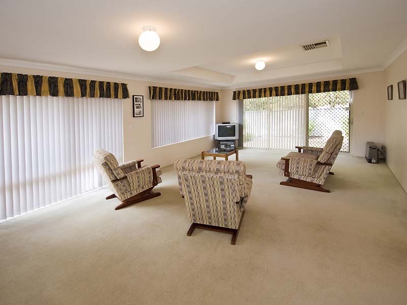 8/24 Marjorie Avenue, Shelley WA 6148