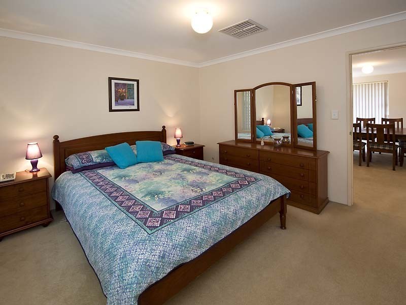8/24 Marjorie Avenue, Shelley WA 6148