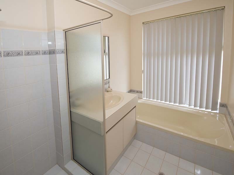 8/24 Marjorie Avenue, Shelley WA 6148