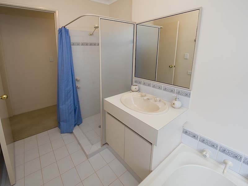 8/24 Marjorie Avenue, Shelley WA 6148