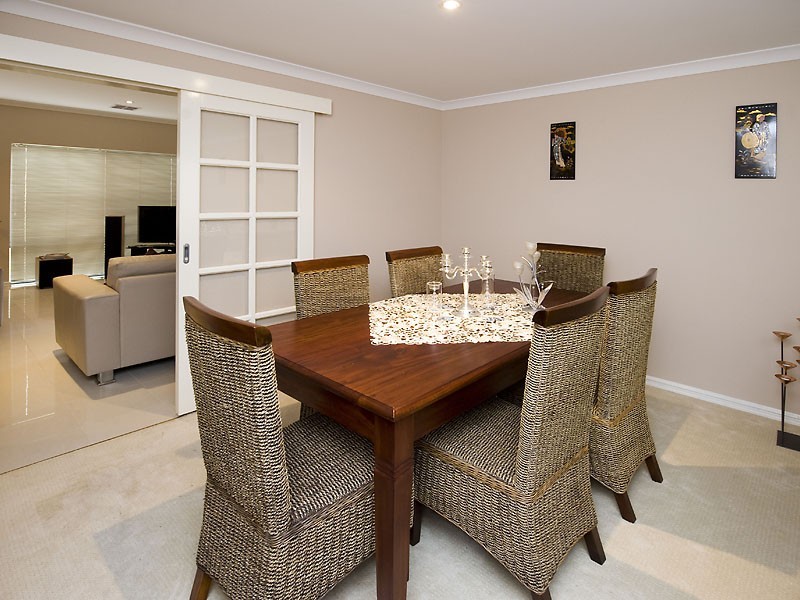 2A Varley Street, Riverton WA 6148