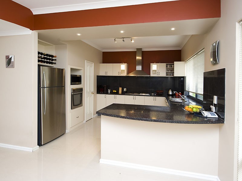 2A Varley Street, Riverton WA 6148