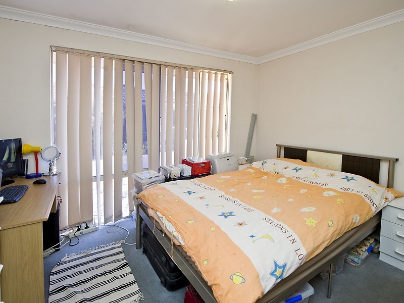 12/99 George Way, Cannington WA 6107