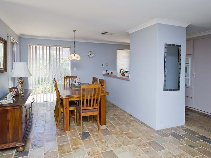 1/232  Corinthian Road East, Riverton WA 6148