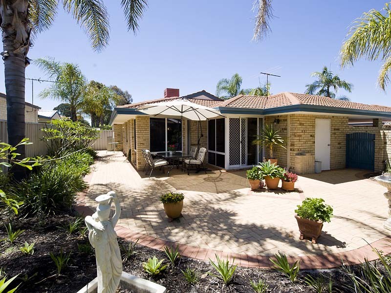 1/232  Corinthian Road East, Riverton WA 6148