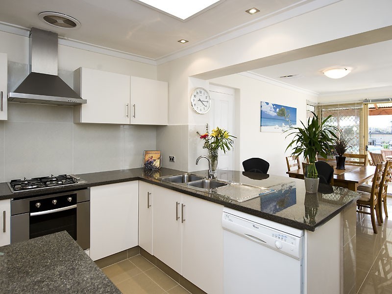 87 Tudor Avenue South, Riverton WA 6148