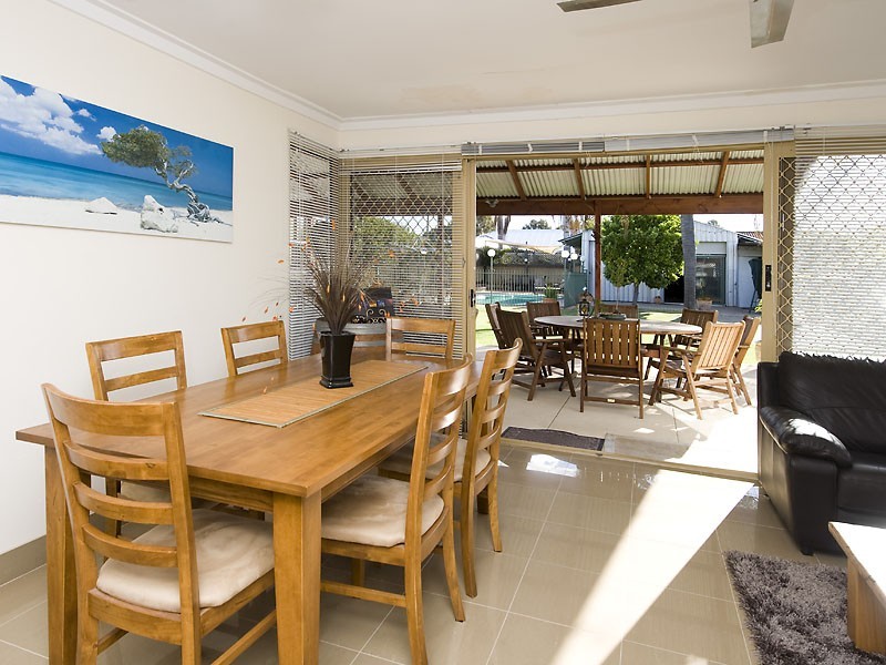 87 Tudor Avenue South, Riverton WA 6148