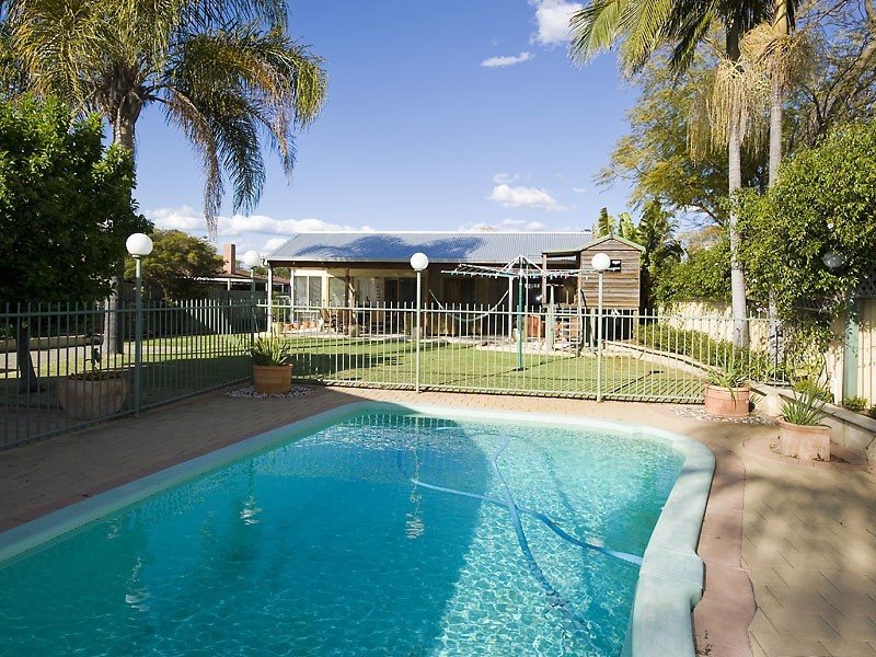 87 Tudor Avenue South, Riverton WA 6148