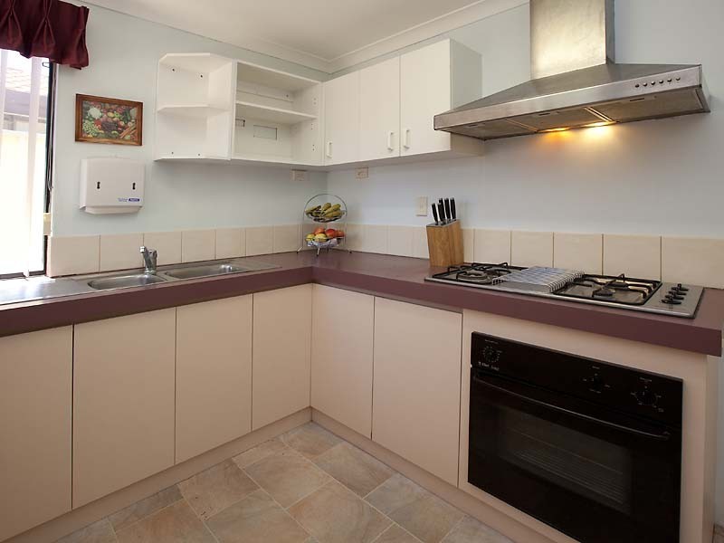 7 Bridge Street, Wilson WA 6107