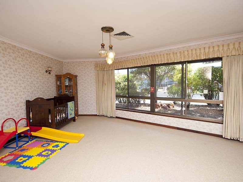 6 Driver Way, Bull Creek WA 6149